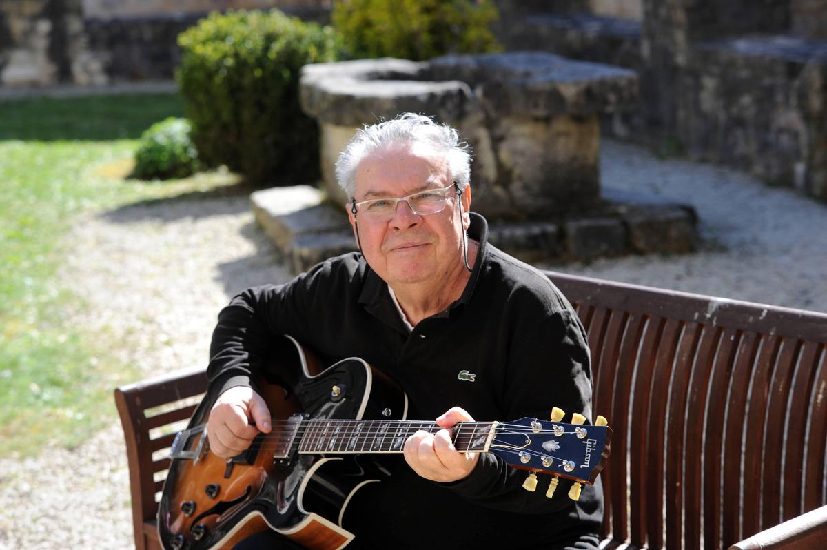 Christian Escoudé en 2019 à Saint-Amant-de-Boixe, village de Charente où le jazzman a pris sa retraite en 2015.